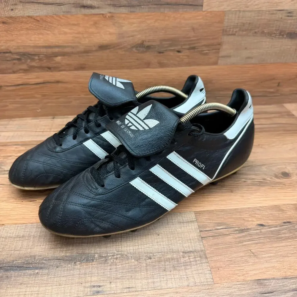 VTG Adidas men size 11.5 Profi Football Soccer Cleat white black Germany 2000